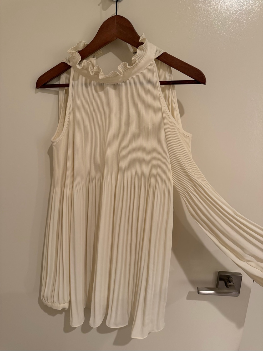 Ralph Lauren Cream Ruffle-Neck Pleated Cold-Shoulder Top